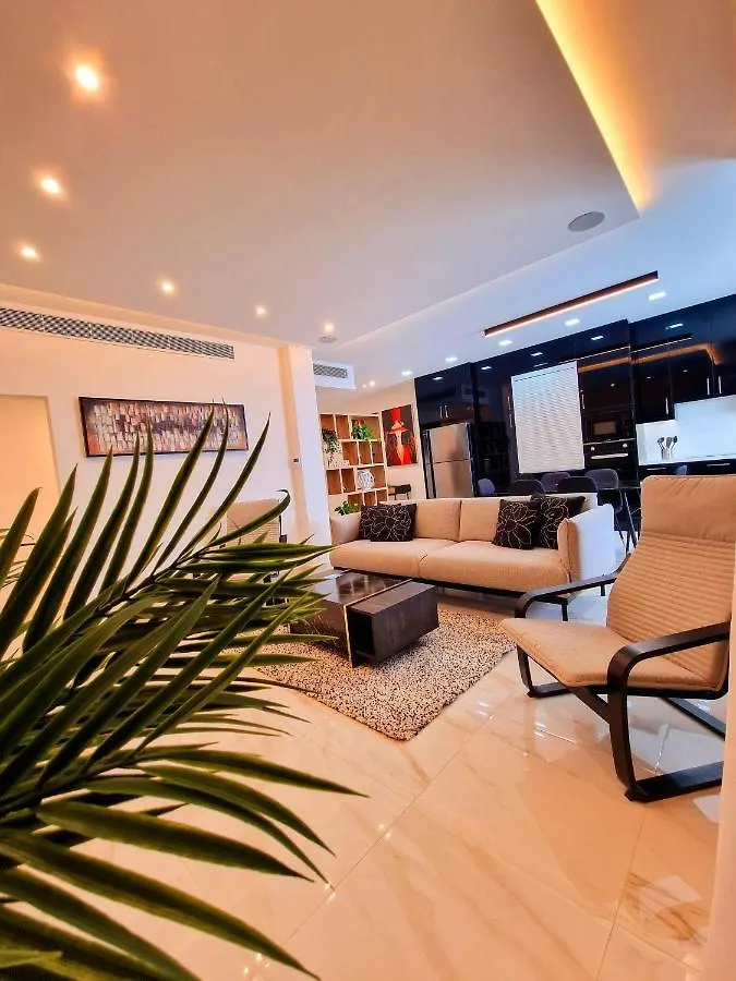 Sveltos Residence Suites Larnaca 0*,