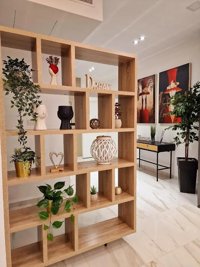 Sveltos Residence Suites Larnaca Aparthotel