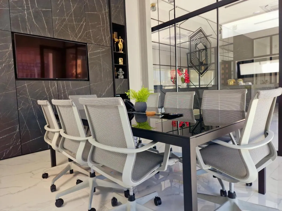 Aparthotel Sveltos Residence Suites Larnaca